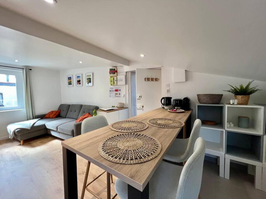 Апартаменты F2 *La Treille* Centre Historique Clermont Fd 3P Экстерьер фото